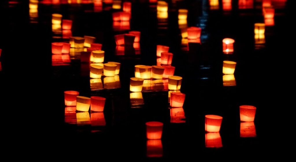 Día de las Luces — Día del Abhidhamma